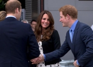 Royals Warner Bros (4)